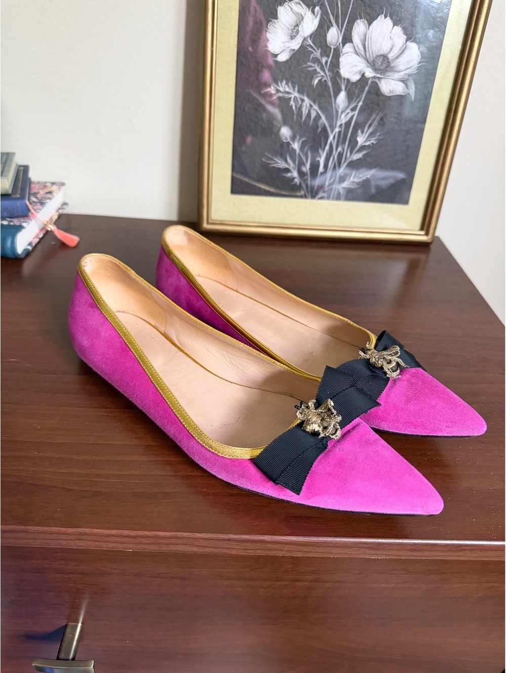 Gucci Bee Pink Suede Flats | Size 7.5